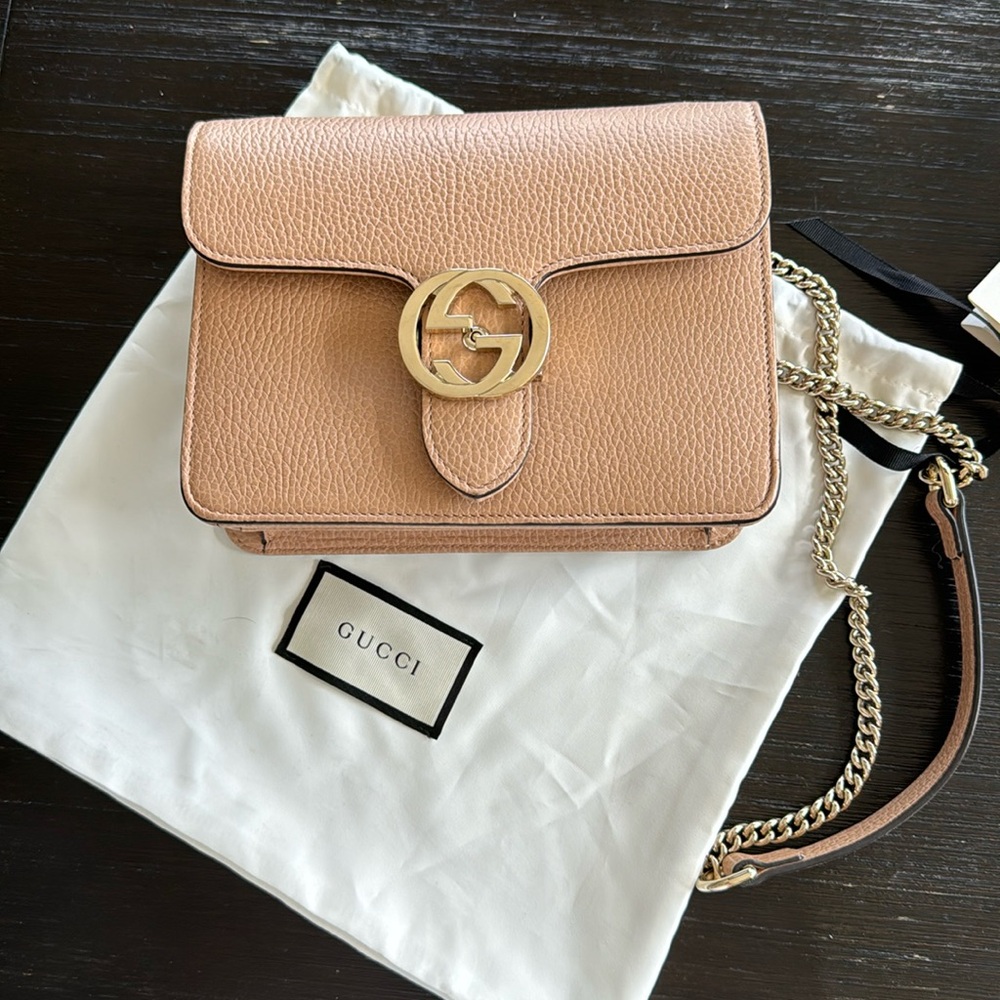 Gucci Interlocking G’s Shoulder Bag - Pristine Condition